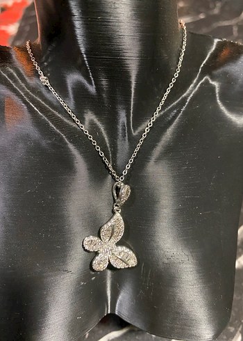 Zarif Kelebek Detaylı Uzun Kolye - Görsel 2