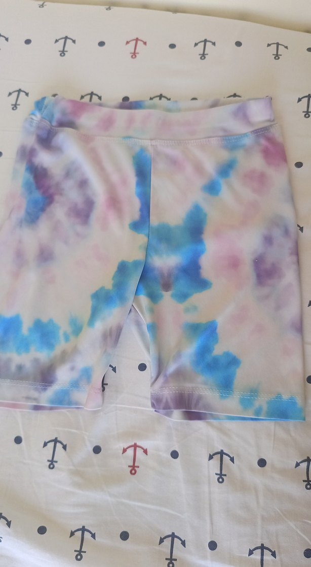 Kızlar için Renkli Desenli tayt Şortlar. ( 4 adet fiyatı 150 tl) - Görsel 5