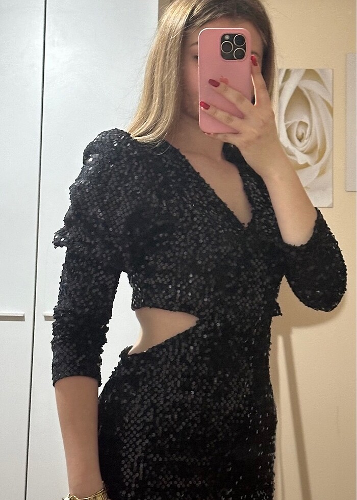 Siyah renk pul detaylı elbise - Görsel 5