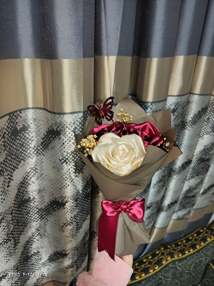 Bordo Çiçekli Fiyonk Detaylı Broş - Görsel 3