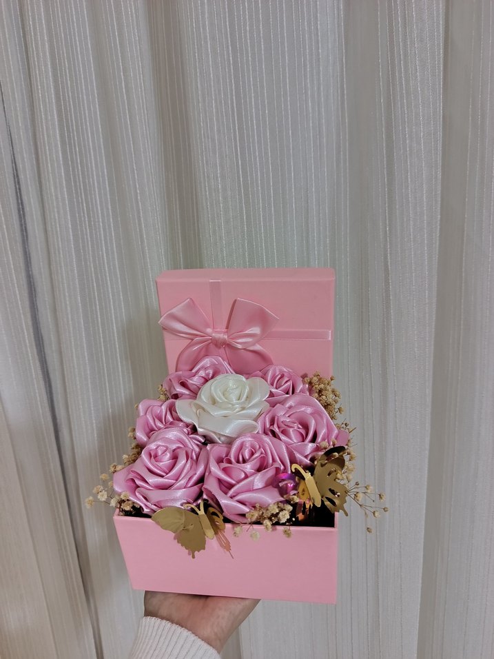 Pembe Kutuda Pastel Yapay Güller - Görsel 2