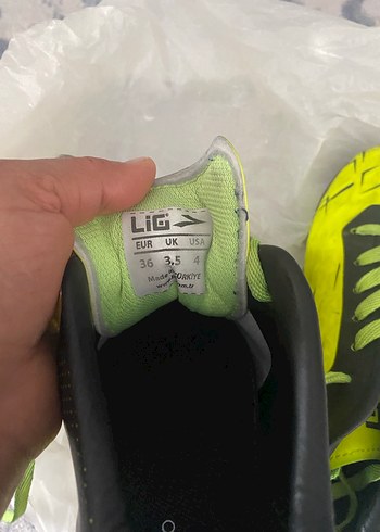 Adidas Sarı Erkek Futbol Ayakkabısı Velcro Bağcıklı