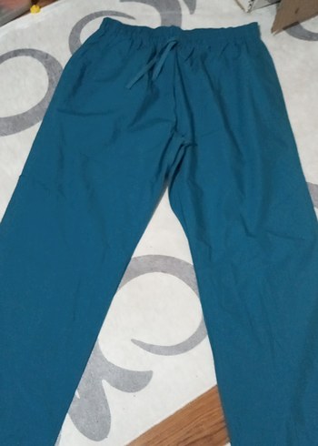 Kadın erkek hastane forması sıfır giyilmedi
Mavi Rahat Pantolon - Görsel 2