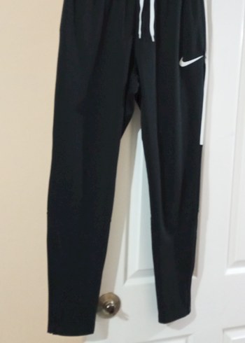 nike Siyah Erkek Eşofman altı M beden (orjinal) - Görsel 2