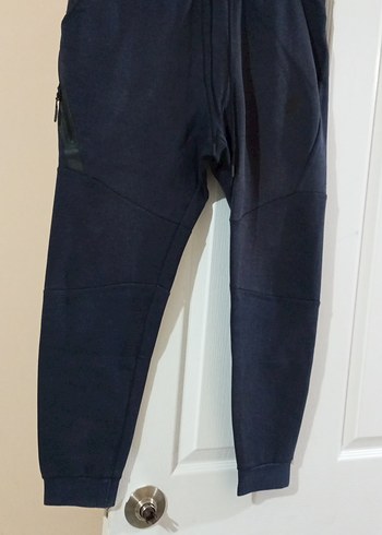 Fermuarlı Cep Detaylı Siyah Eşofman - Görsel 3