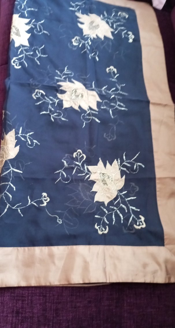 Nakışlı Koyu Mavi Masa Örtüsü - Görsel 5