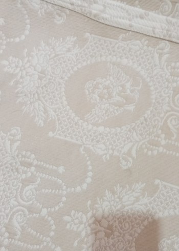 İşlemeli battal boy sıfır yatak örtüsü - Görsel 7