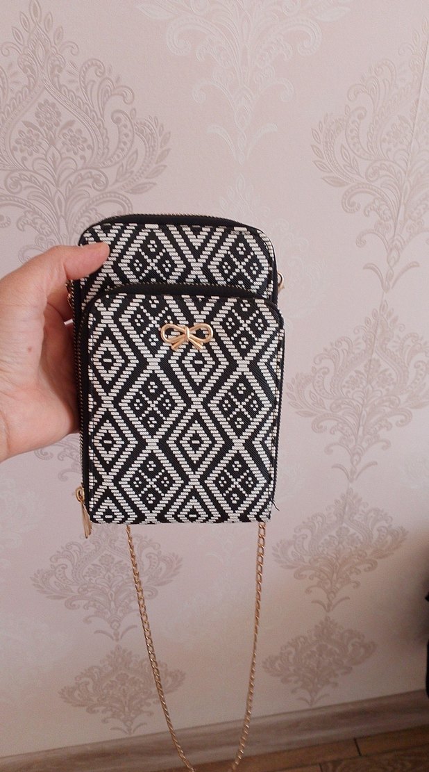 Zincir Detaylı Siyah Yılan Desenli Kadın Çanta - Görsel 3