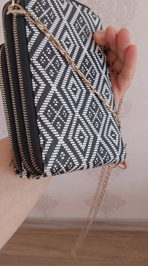 Zincir Detaylı Siyah Yılan Desenli Kadın Çanta - Görsel 5