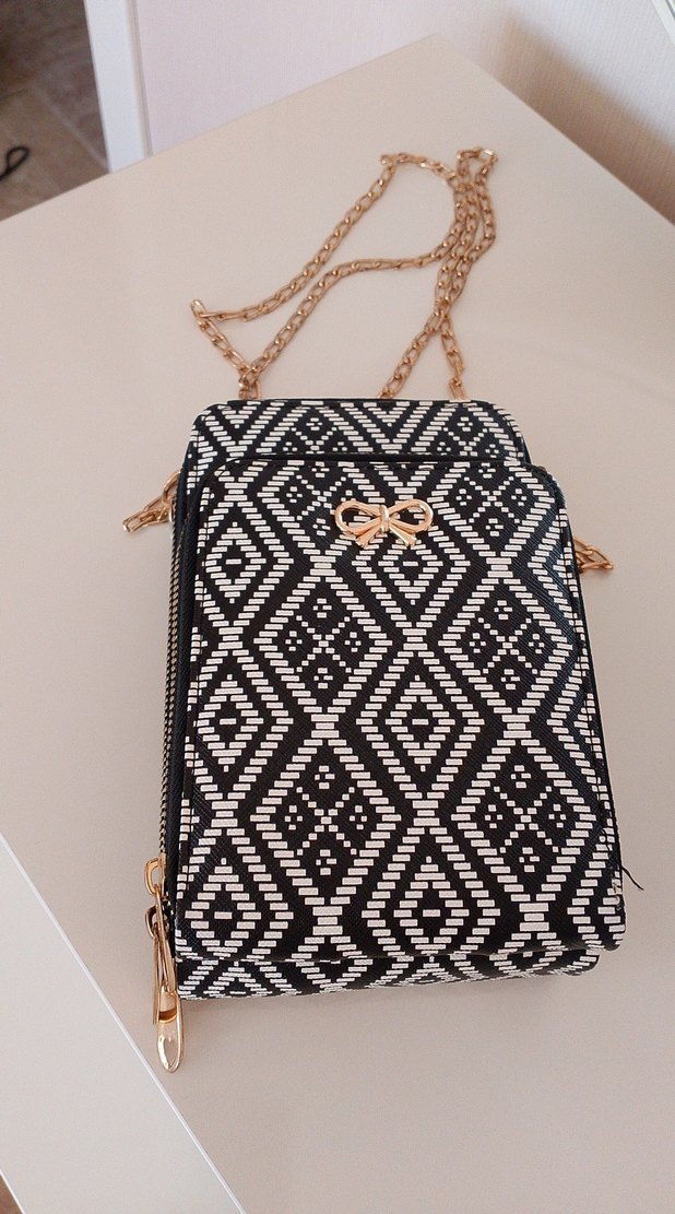 Zincir Detaylı Siyah Yılan Desenli Kadın Çanta - Görsel 2