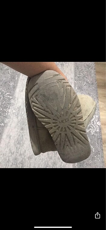38 Beden Ugg bot