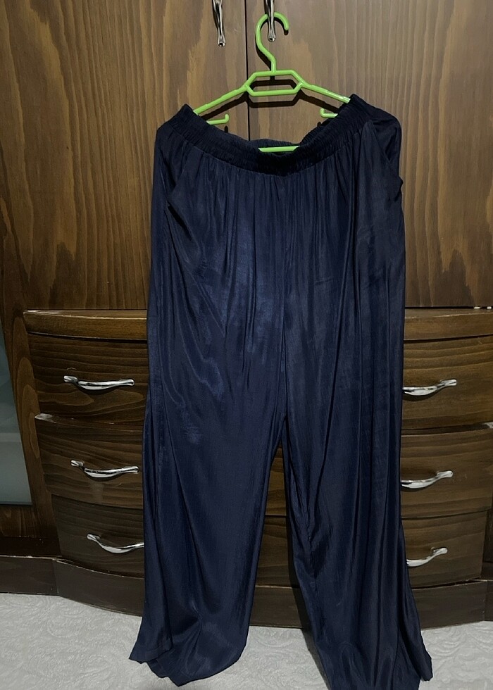 Pantolon  ve  bluz, çok rahat ve serin tutan kumaş - Görsel 2