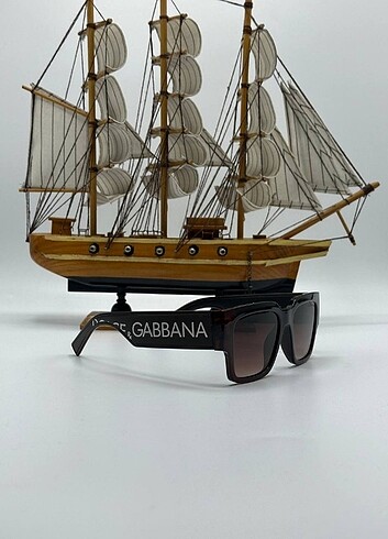Dolce & Gabbana güneş gözlüğü???? 