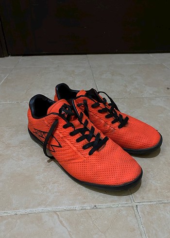 Erkek Kırmızı Street Wear Futbol Ayakkabısı