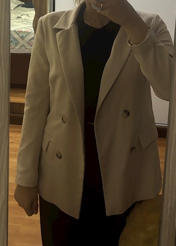 Bej Düğmeli Kadın Blazer Ceket