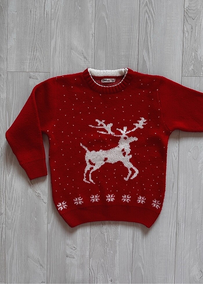 Geyik Desenli Kırmızı Kazak - Görsel 2