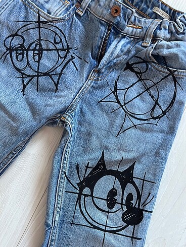 Grafiti Boyama Tasarım Kot Pantolon - Görsel 8