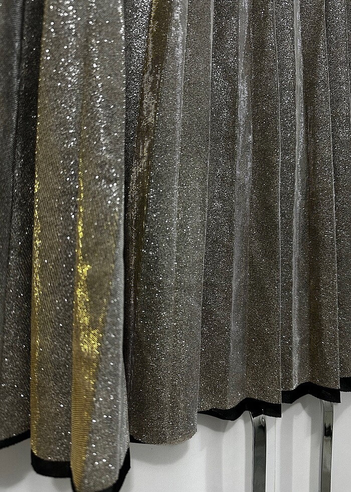 Simli Parlak Pilise Etek - Görsel 5