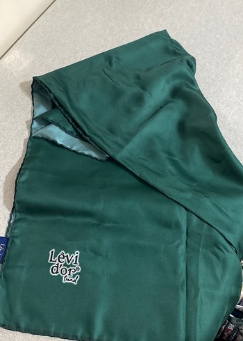 Kötü yeşil eşarp - Görsel 2