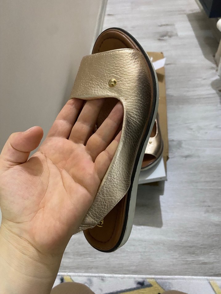 Altın Rengi Yılan Desenli Dolgu Topuklu Kadın Babet - Görsel 3