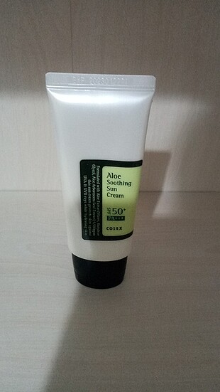 Cosrx Aloe Soothing Sun Cream Gunes Kremi Loreal Paris Cilt Bakımı %100  İndirimli - Gardrops
