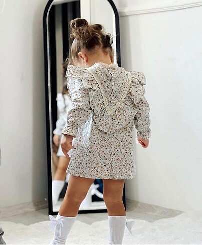 Zara Fırfır Detaylı Uzun Kollu Vintage Elbise