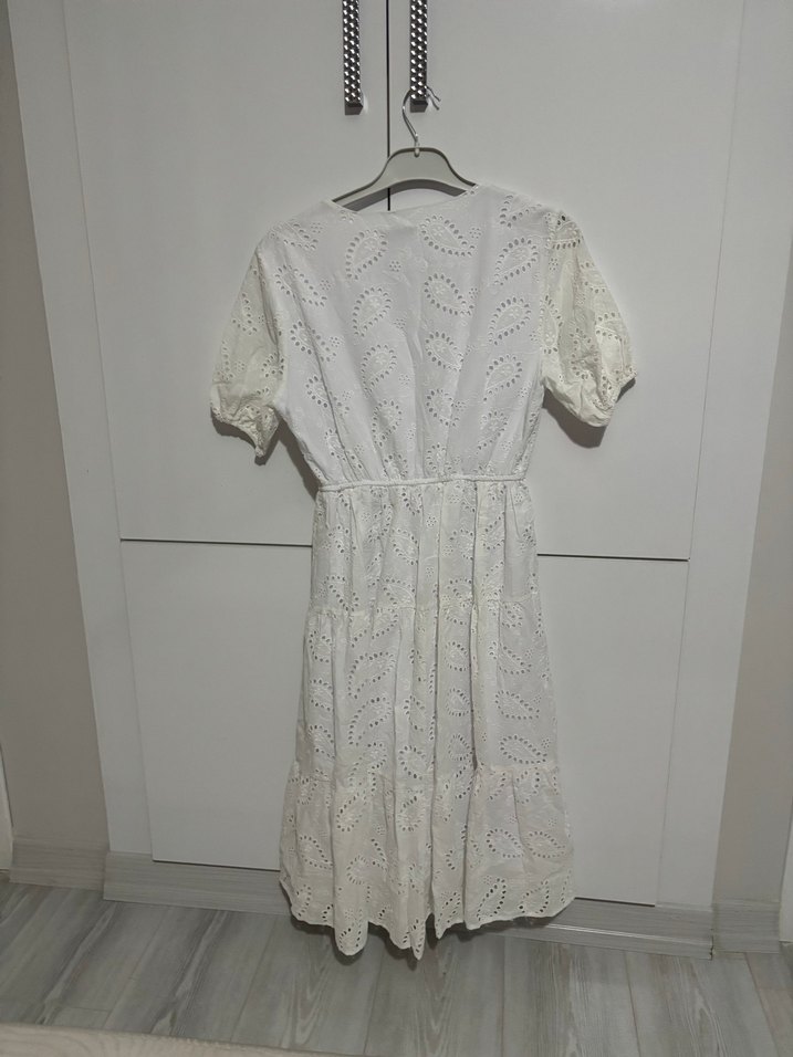 Pamuklu Dantelli Uzun Beyaz Fisto Elbise - Görsel 3