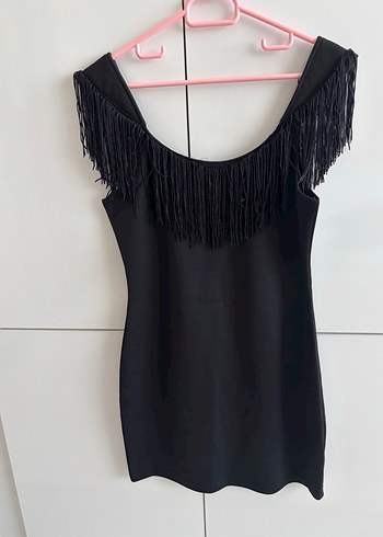 Püsküllü Siyah Mini Gece Elbisesi - Görsel 2