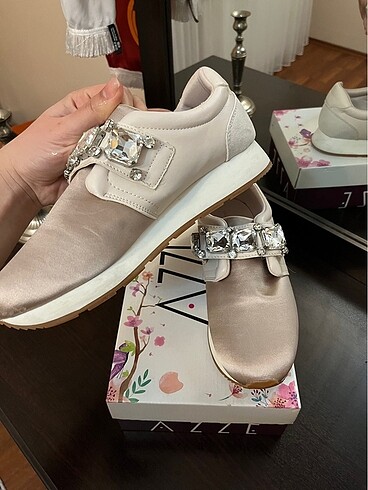 38 Beden Zara spor ayakkabı