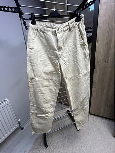 Zara model jean