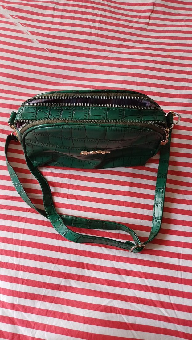 Yeşil Parlak Deri Yılan Desenli Kadın Çanta - Görsel 2