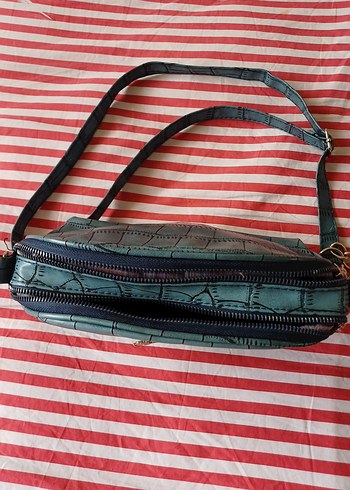 Yılan Desenli Mavi Deri Kadın Çanta - Görsel 2