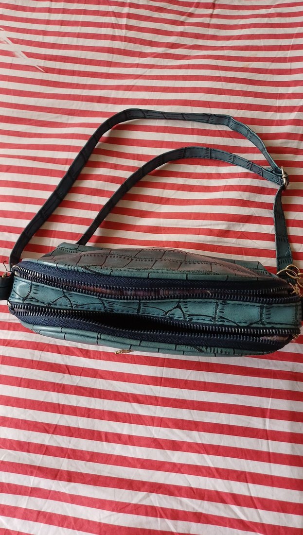 Yılan Desenli Mavi Deri Kadın Çanta - Görsel 2