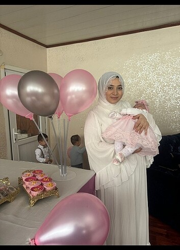 44 Beden beyaz Renk Mevlüt yada nikah elbisesi