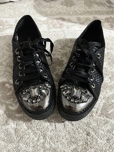 Taşlı Converse