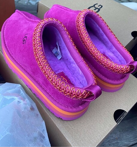 38 Beden pembe Renk UGG Tazz