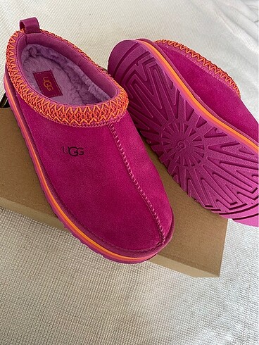 UGG Tazz