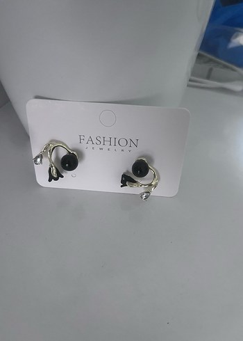 Diğer Siyah Leopar Desenli Midi Gotik Küpe