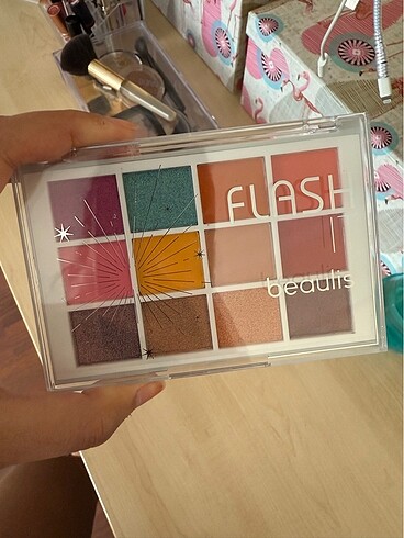 Diğer Beaulis flash it far paleti