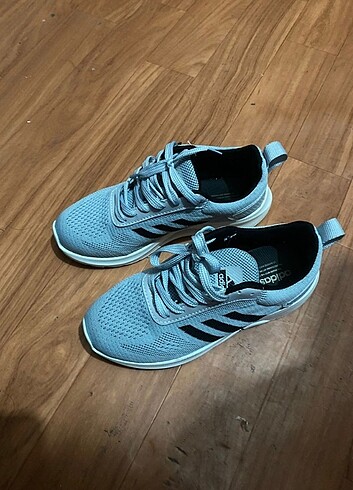 Adidas ayakkabı 