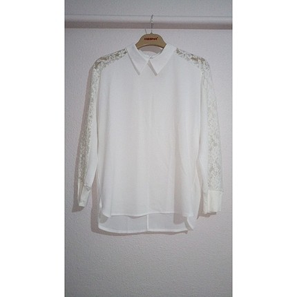 kırık beyaz kolu dantel detaylı gömlek bluz