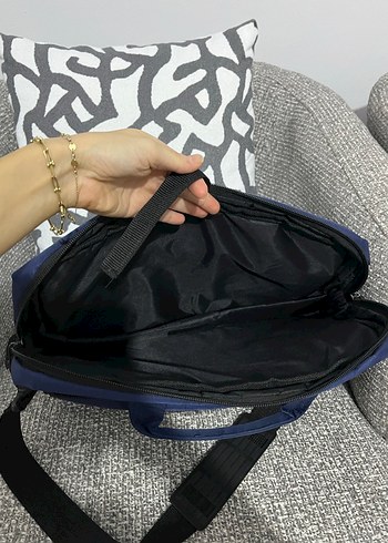 Lacivert Fermuarlı Laptop Çantası - Görsel 3