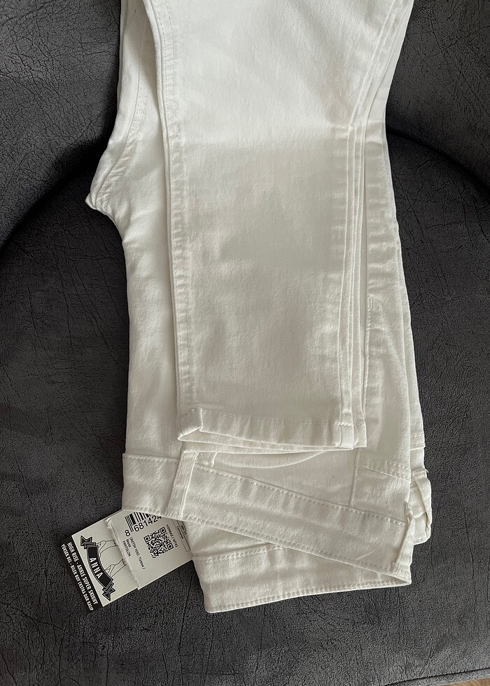 Kadın Beyaz Pantolon - Görsel 3