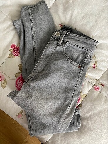 Zara Stradivarius jean