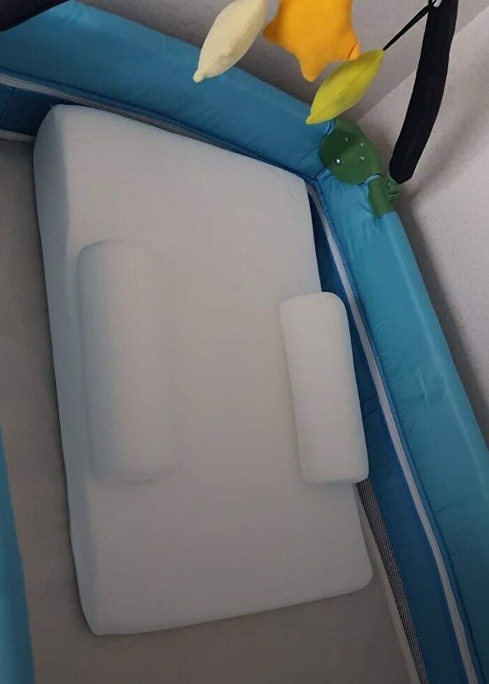 Bebek reflü yatağı . yıkanabilir kılıflı ortopetik korumalı  - Görsel 2