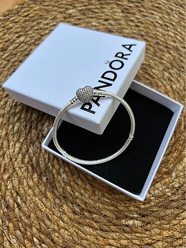Pandora bileklik
