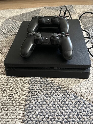 Ps4 slim sıfırdan farksız vatandan alındı