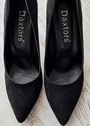 Hiç Kullanılmamış Siyah Rugan Topuklu Ayakkabı - Görsel 6