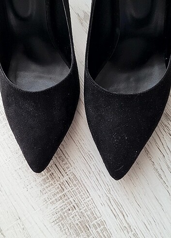 Hiç Kullanılmamış Siyah Rugan Topuklu Ayakkabı - Görsel 7