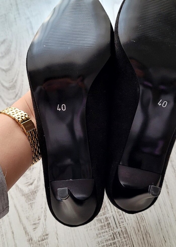 Hiç Kullanılmamış Siyah Rugan Topuklu Ayakkabı - Görsel 5